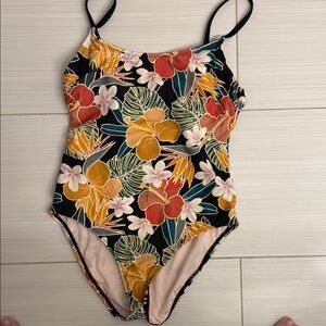 Hurley swim bathing suit size medium